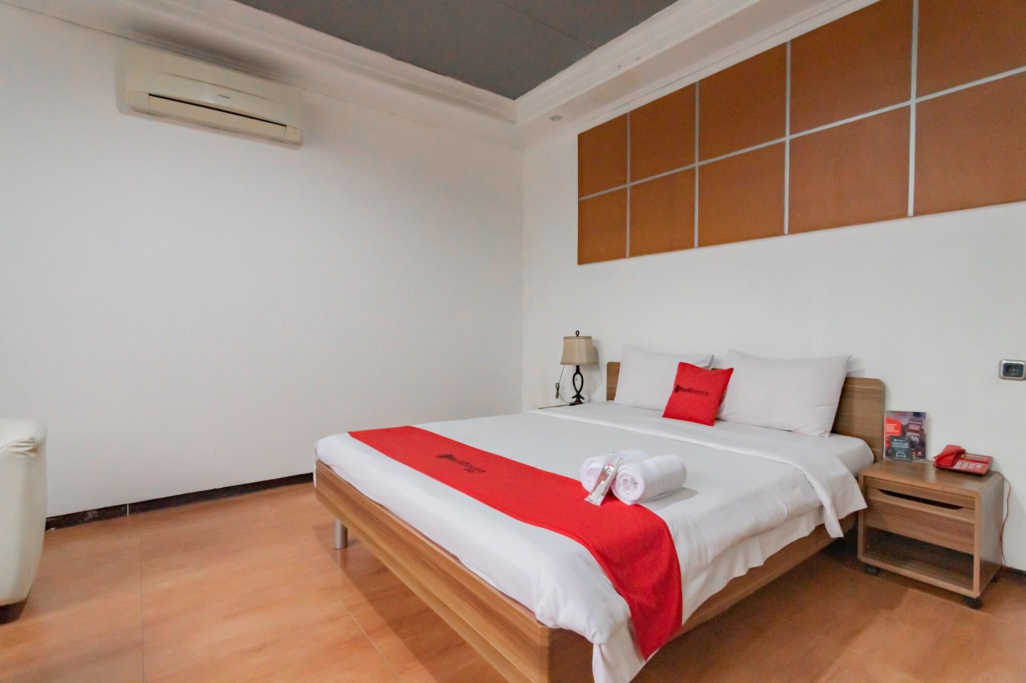Reddoorz Plus @ Sukamulya Pasteur 2 Μπαντούνγκ Εξωτερικό φωτογραφία