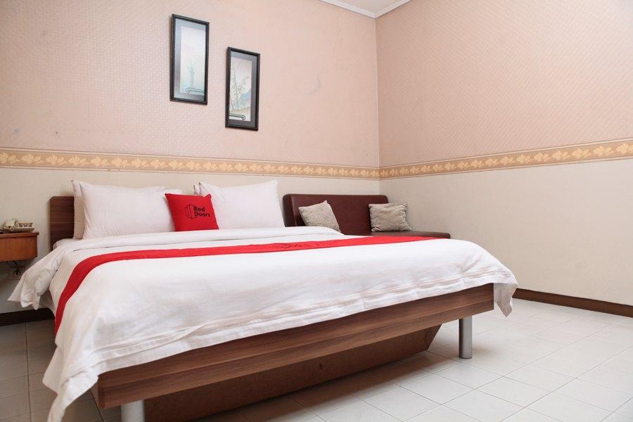 Reddoorz Plus @ Sukamulya Pasteur 2 Μπαντούνγκ Εξωτερικό φωτογραφία